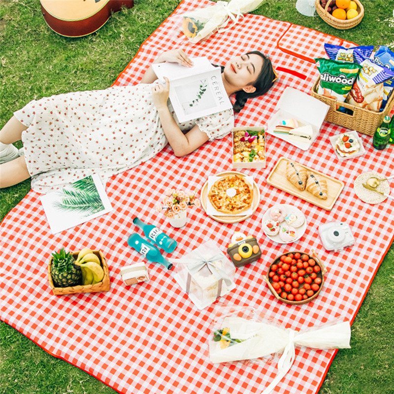 Selimut Piknik Pesta Taman
