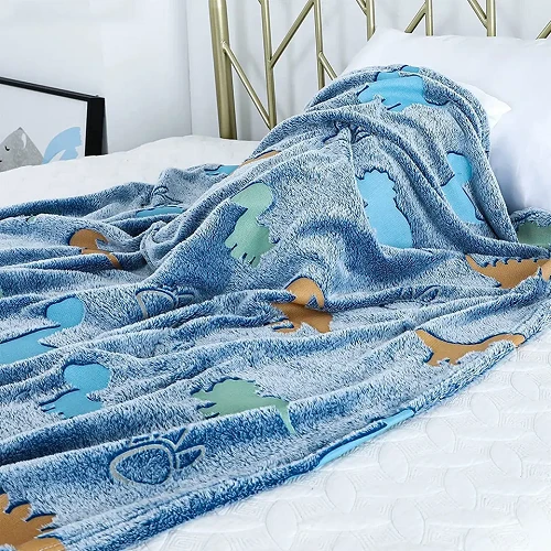 Grow in the dark kis blanket