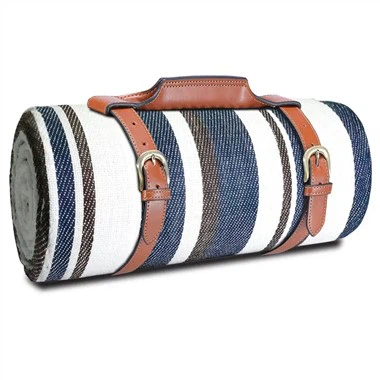 Selimut Piknik Bulu Kutub